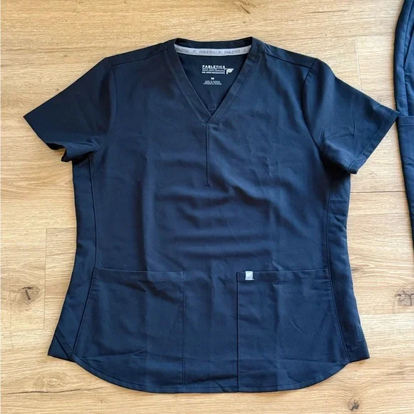 Fabletics Black Scrub Set - Medium - Picture 2 of 9